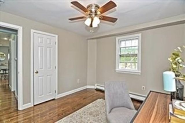 16 Oak Hill Rd, Wayland, MA 01778