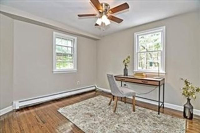 16 Oak Hill Rd, Wayland, MA 01778