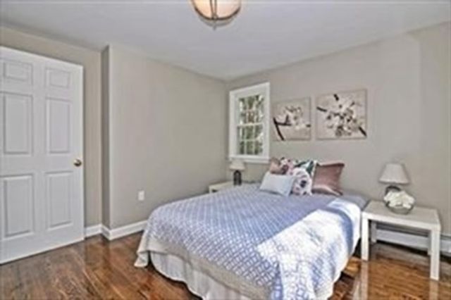 16 Oak Hill Rd, Wayland, MA 01778