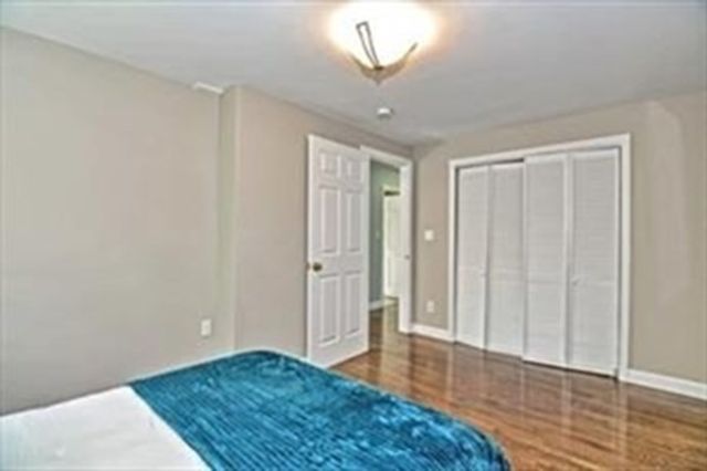 16 Oak Hill Rd, Wayland, MA 01778