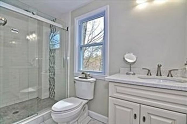 16 Oak Hill Rd, Wayland, MA 01778