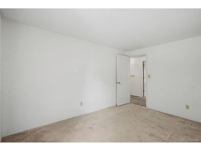 6130 E Briarwood Cir, Englewood, CO 80112