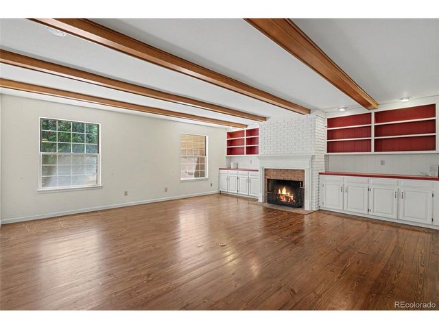 6130 E Briarwood Cir, Englewood, CO 80112