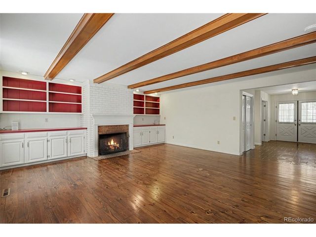 6130 E Briarwood Cir, Englewood, CO 80112