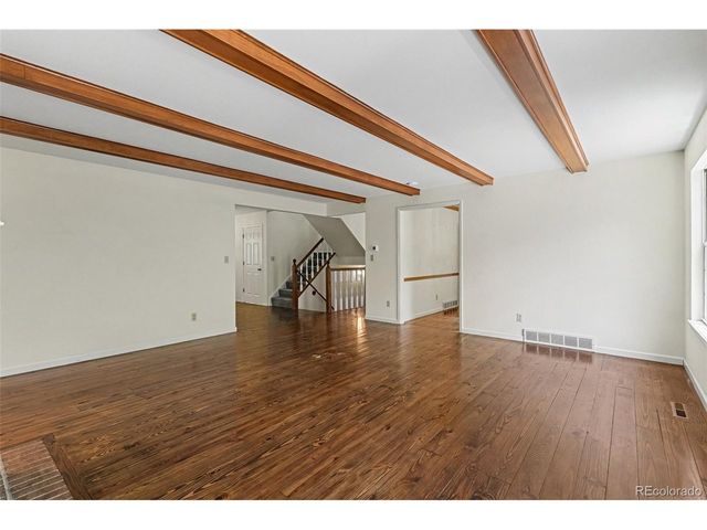 6130 E Briarwood Cir, Englewood, CO 80112