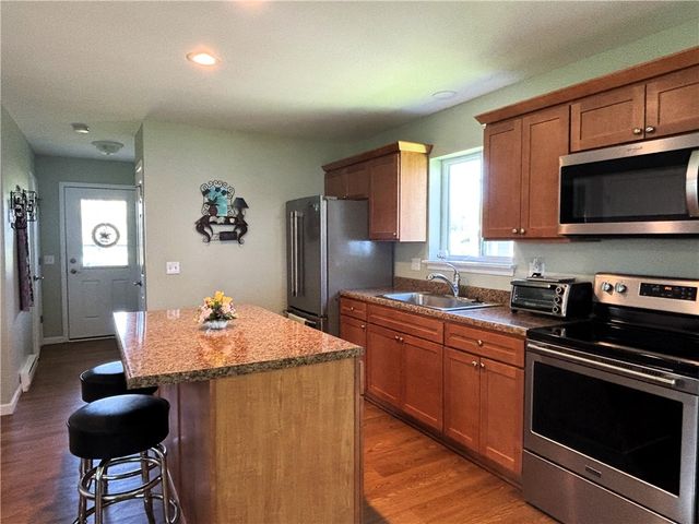 236 Danielle Lane, Kendall, NY 14464