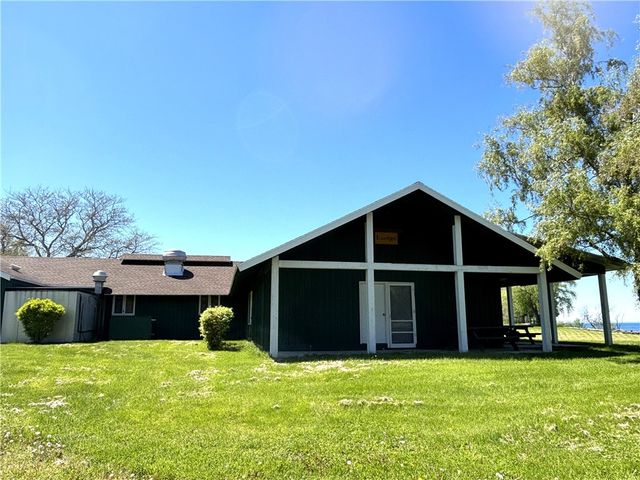 236 Danielle Lane, Kendall, NY 14464