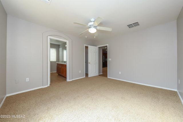 8187 S Camino Serpe, Tucson, AZ 85747