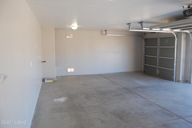 8187 S Camino Serpe, Tucson, AZ 85747