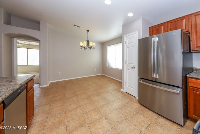 8187 S Camino Serpe, Tucson, AZ 85747