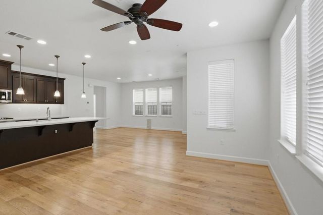 5003 3rd Avenue, Marina, CA 93933