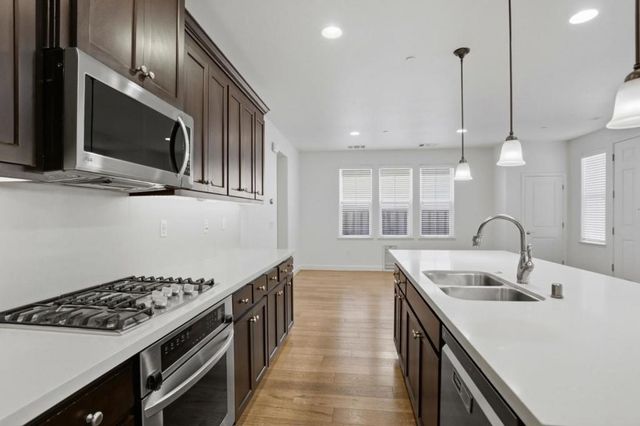 5003 3rd Avenue, Marina, CA 93933