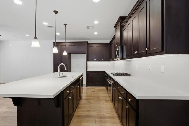 5003 3rd Avenue, Marina, CA 93933