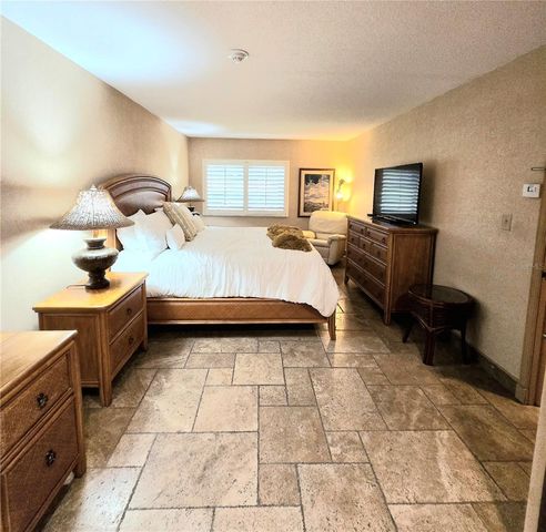 36750 US HIGHWAY 19 N 12-109, Palm Harbor, FL 34683