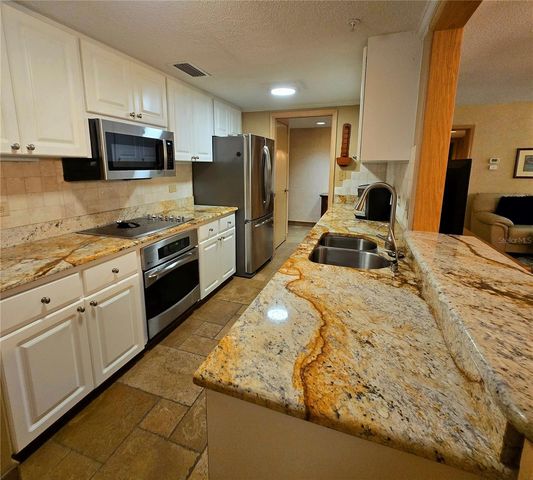 36750 US HIGHWAY 19 N 12-109, Palm Harbor, FL 34683