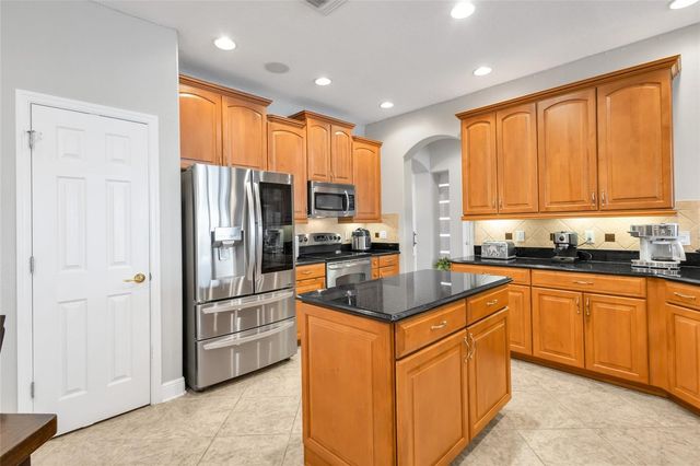 237 BLUE CYPRESS DRIVE, Groveland, FL 34736