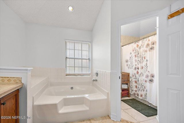 10954 HEATHFIELD Road, Jacksonville, FL 32225