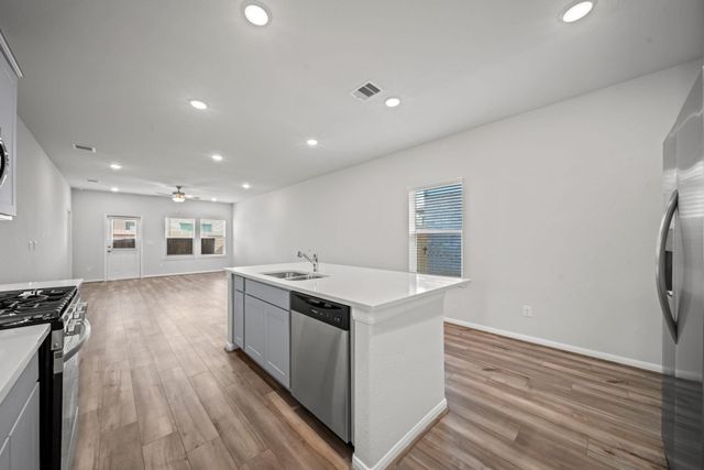 8340 Bristlecone Pine Way, Magnolia, TX 77354