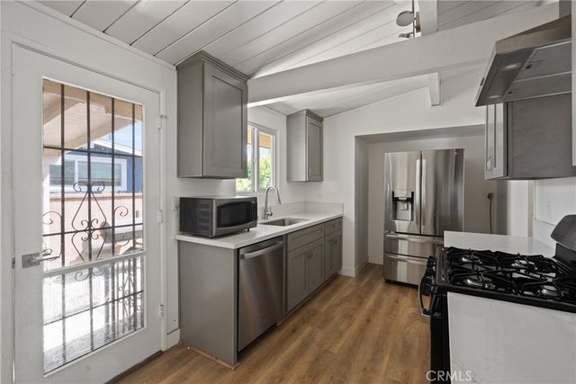 15420 Bonsallo Avenue, Gardena, CA 90247