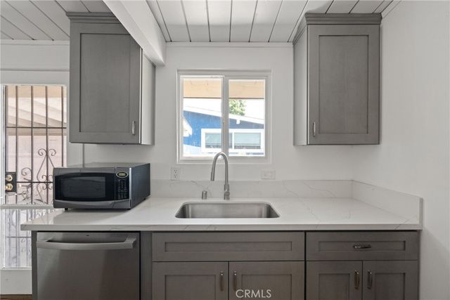 15420 Bonsallo Avenue, Gardena, CA 90247