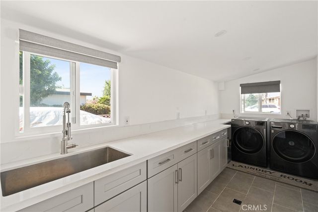 15420 Bonsallo Avenue, Gardena, CA 90247