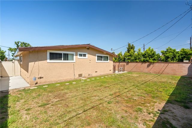 15420 Bonsallo Avenue, Gardena, CA 90247