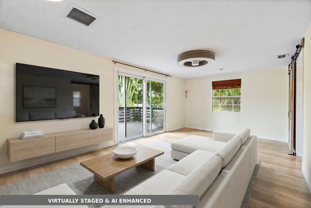 353 E Lakewood Road, West Palm Beach, FL 33405