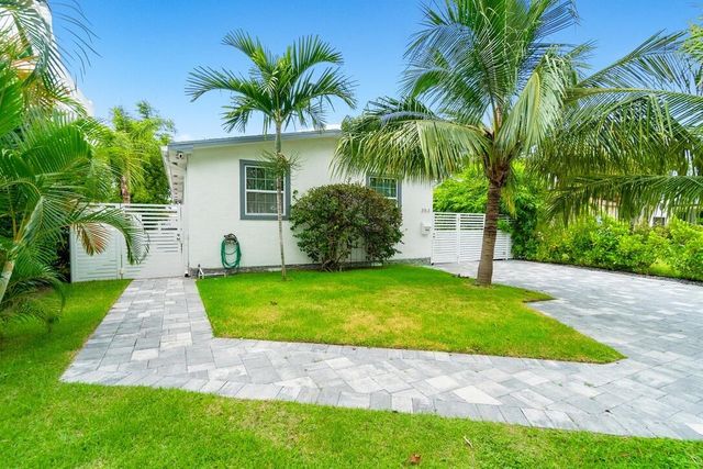 353 E Lakewood Road, West Palm Beach, FL 33405