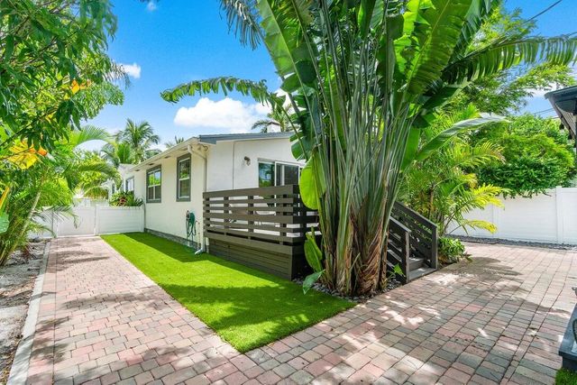 353 E Lakewood Road, West Palm Beach, FL 33405