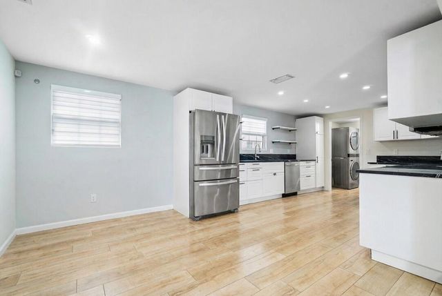 353 E Lakewood Road, West Palm Beach, FL 33405