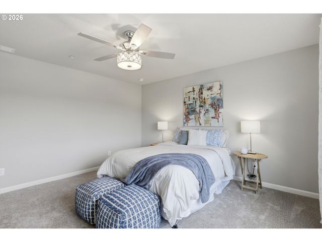 9025 N DOGWOOD St, Camas, WA 98607