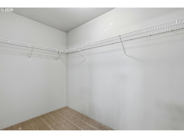 9025 N DOGWOOD St, Camas, WA 98607