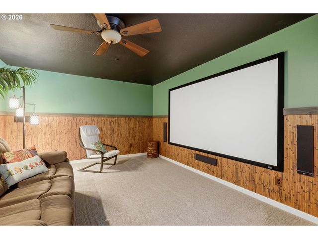 9025 N DOGWOOD St, Camas, WA 98607