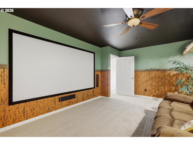 9025 N DOGWOOD St, Camas, WA 98607