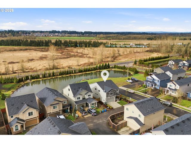 9025 N DOGWOOD St, Camas, WA 98607