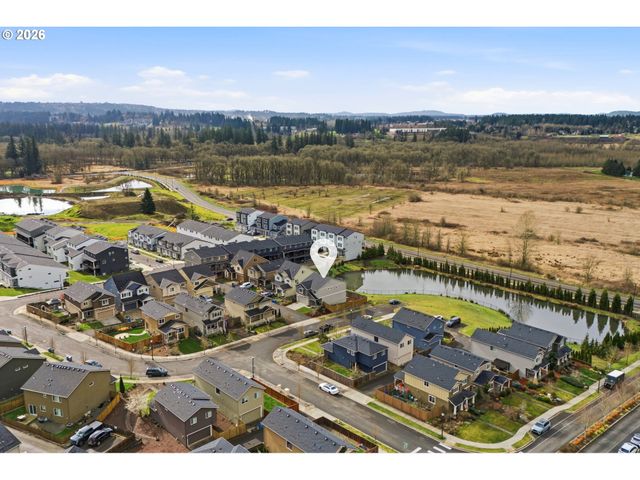 9025 N DOGWOOD St, Camas, WA 98607