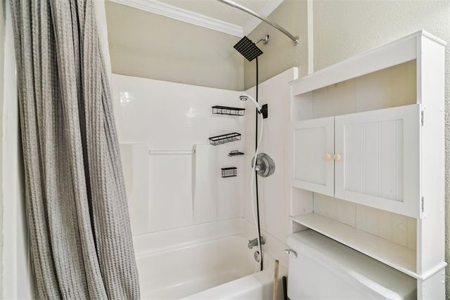 320 E Grumman Drive, Oklahoma City, OK 73110