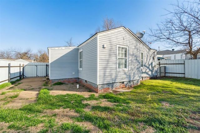 320 E Grumman Drive, Oklahoma City, OK 73110