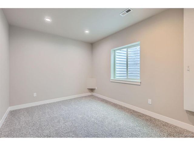 21 S Gray St, Lakewood, CO 80226