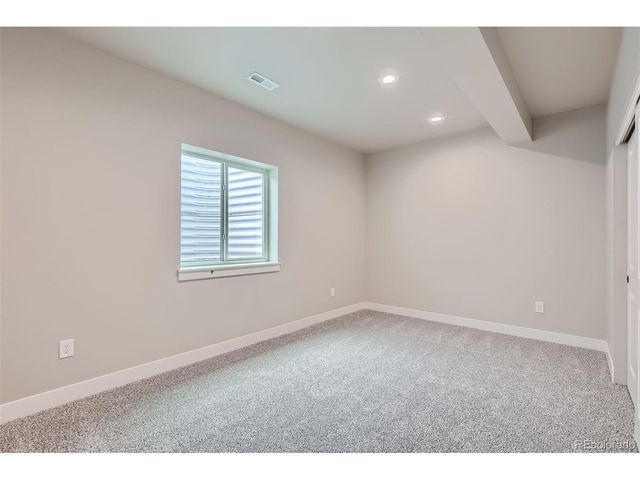 21 S Gray St, Lakewood, CO 80226