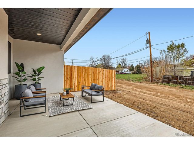 21 S Gray St, Lakewood, CO 80226