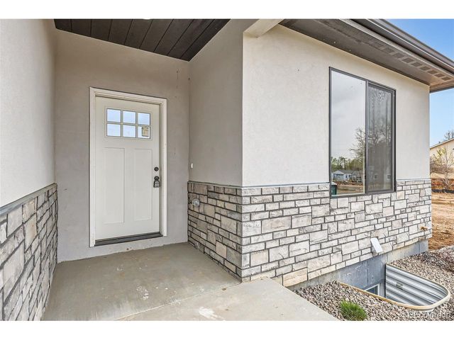 21 S Gray St, Lakewood, CO 80226