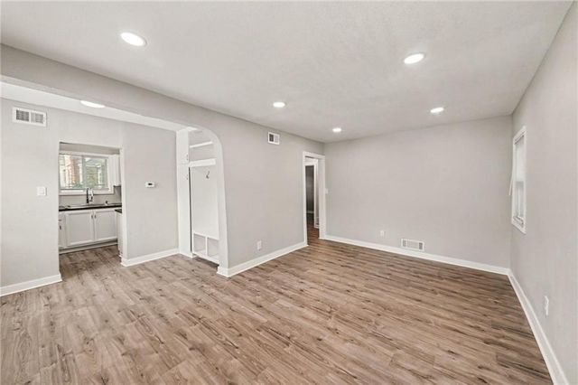 1842 E 77th Street, Kansas City, MO 64132