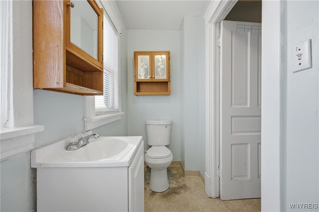 2247 Independence Avenue, Niagara Falls, NY 14301