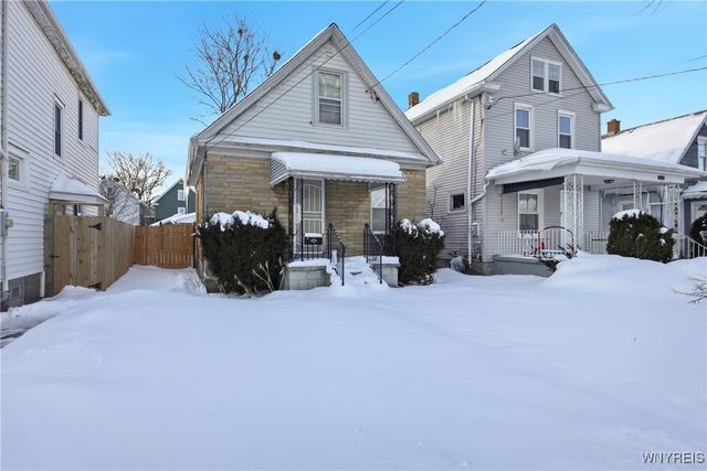 2247 Independence Avenue, Niagara Falls, NY 14301