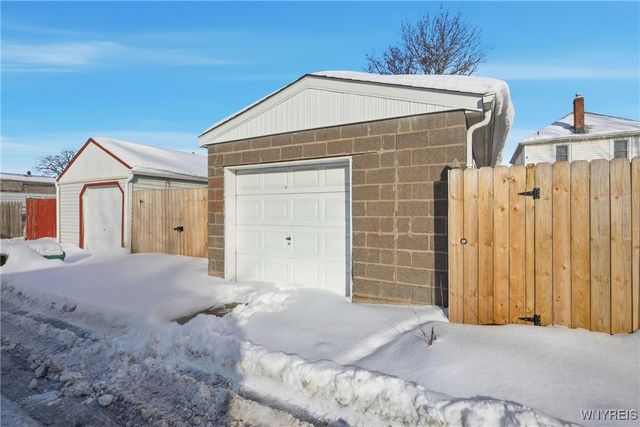 2247 Independence Avenue, Niagara Falls, NY 14301