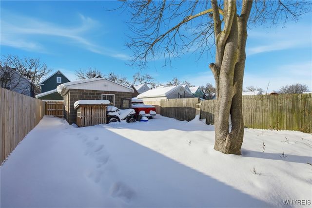 2247 Independence Avenue, Niagara Falls, NY 14301