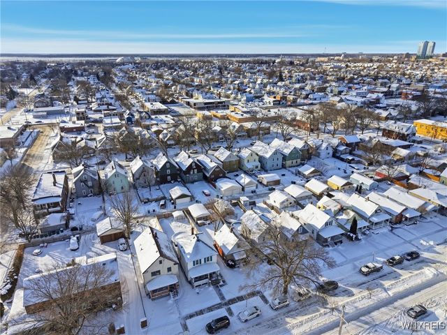 2247 Independence Avenue, Niagara Falls, NY 14301