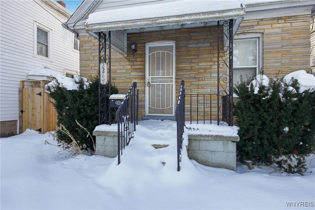 2247 Independence Avenue, Niagara Falls, NY 14301