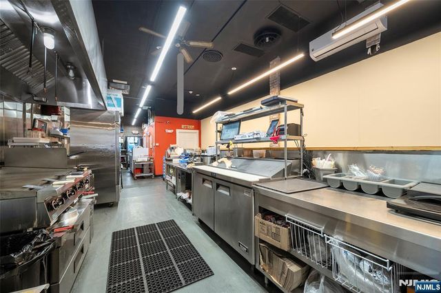 195 Boulevard, Hasbrouck Heights, NJ 07604